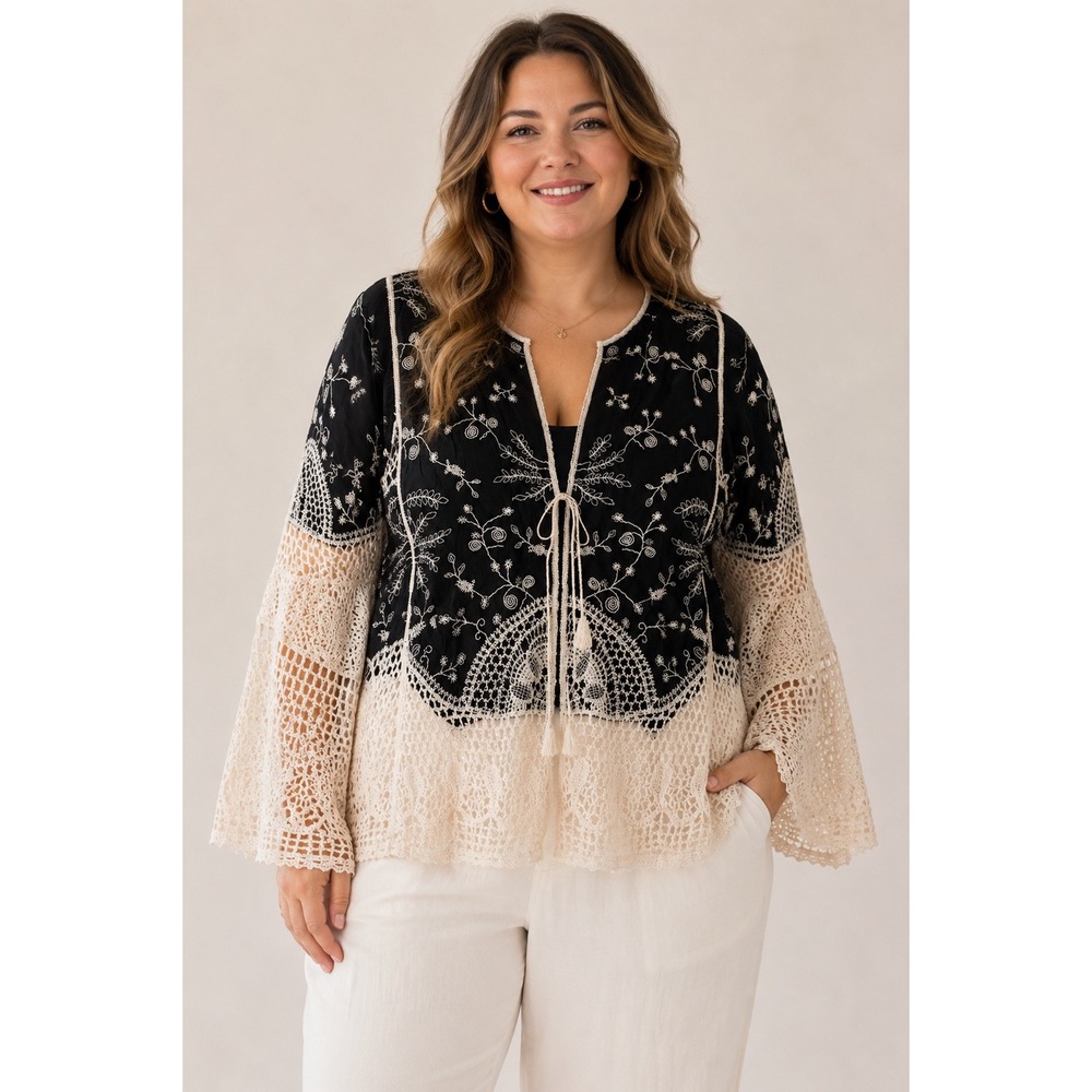 Anneliese NWT 1X Black Ivory Embroidered Crochet Boho Bell Sleeve Top